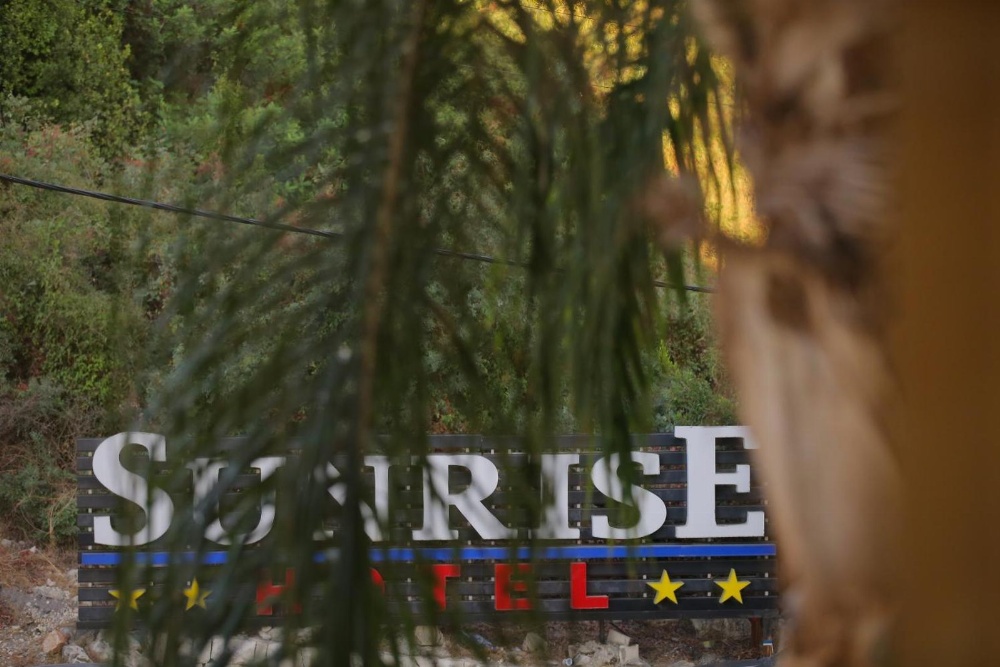 Sunrise Hotel