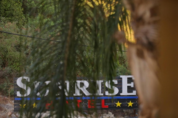 Sunrise Hotel image 4